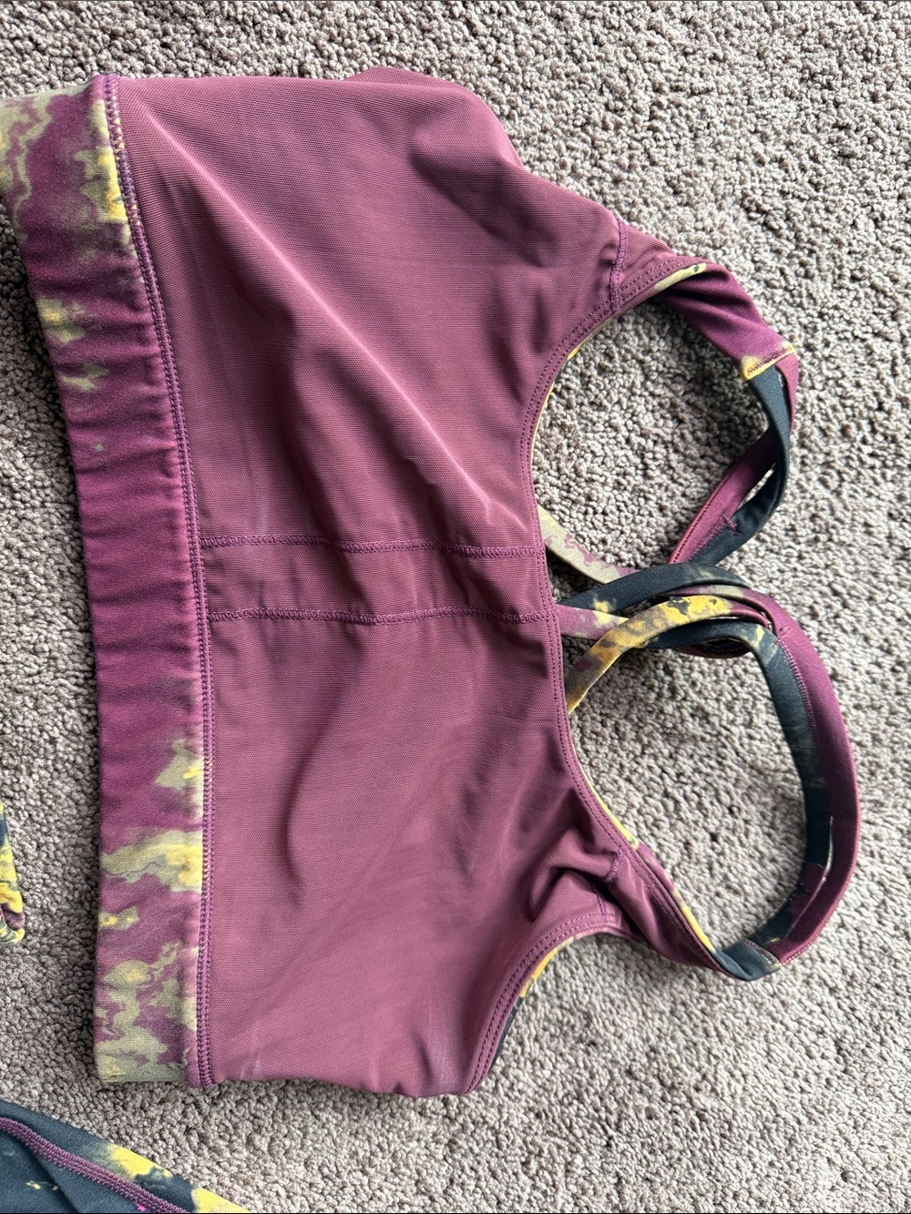 Marbled Sports Bra & Legging Set in Plum, Black & Yellow - Picture 4 of 5